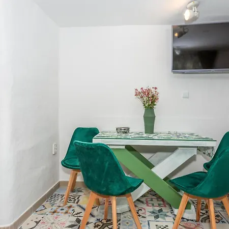 In With Kitchen Διαμέρισμα *