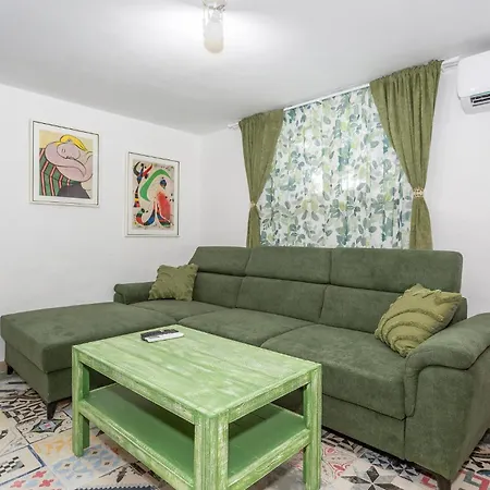 Apartment In With Kitchen